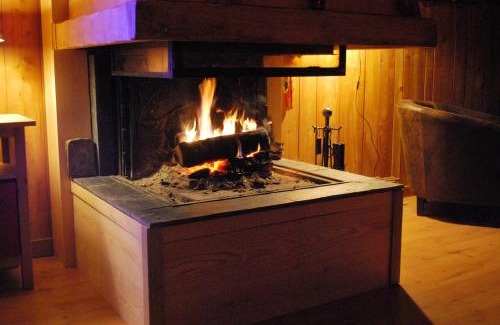Ax-les-Thermes Ski Chalet | Chalet chaleureux à Ax-les-Thermes avec vue sur la montagne