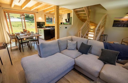 Les Allues Ski Chalet | Chalet Chebi Wifi Parking Privé