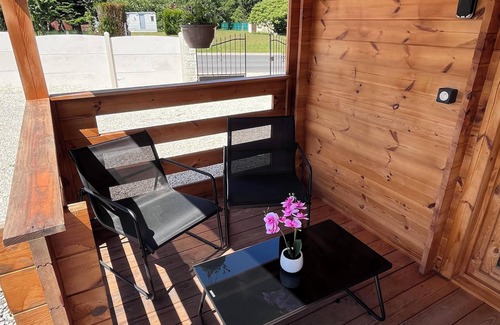 Villefranche-sur-Cher Ski Chalet | Chalet Cosy Edenna