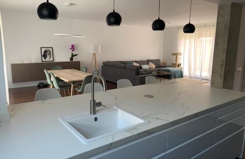 Arroyomolinos House | Chalet con piscina privada a 25 min de Madrid