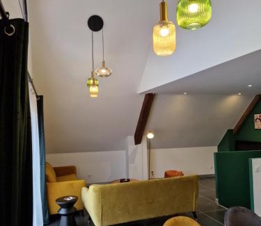 Oz-en-Oisans Ski Chalet | Chalet Coté Cour à 10 min de la Station