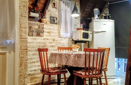 Monte Verde Ski Chalet | "CHALET DA COLINA II" FOR UP TO 4 PEOPLE IN A COZY AND ROMANTIC ATMOSPHERE