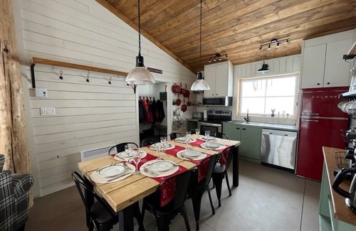 Saint-Philemon Ski Chalet | Chalet de l'Érablière spa