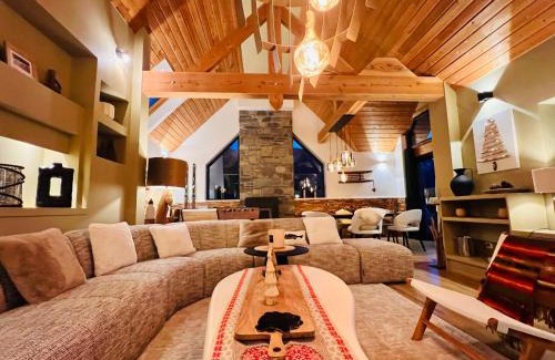 Guchan Ski Chalet | Chalet de luxe contemporain vue 360 degrés sur les montagnes