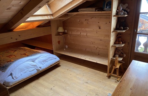 Demi-Quartier Bed & Breakfast | Chalet de Mado