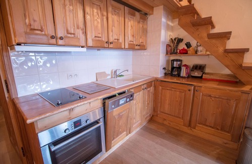Meribel Centre Apartment | Chalet de Meribel 6: nice refurbished apartment in Meribel Centre