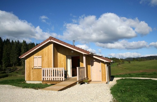 Nanchez House | Chalet de Montagne Avec vue sur les Monts Jura Avec Wifi