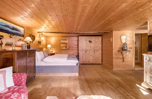 Ronco Bed & Breakfast | CHALET DEI FIORI - ROOM & APARTMENT