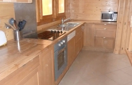 Les Orres Ski Chalet | Chalet 'Deux Grands Chalets Communicants' with Mountain View, Shared Pool and Wi-Fi