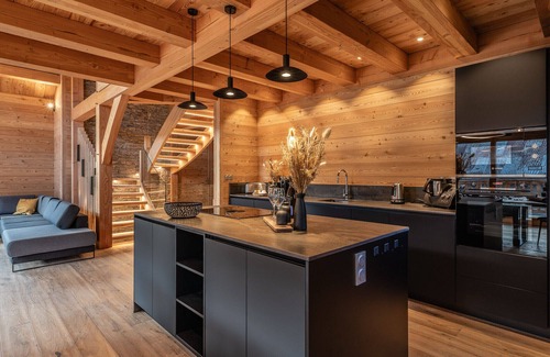 La Salle-les-Alpes Ski Chalet | Chalet Dibona