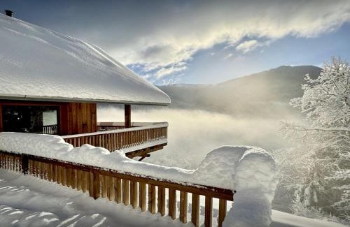 Saint-Pierre-d'Entremont Ski Chalet | Chalet Emeraude des Alpes - OVO Network