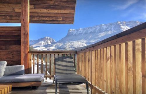 Saint-Pierre-d'Entremont Ski Chalet | Chalet Emeraude des Alpes - OVO Network