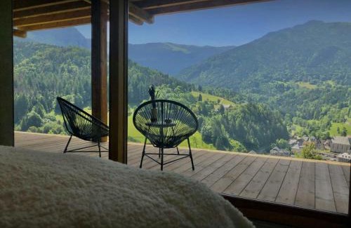 Saint-Pierre-d'Entremont Ski Chalet | Chalet Emeraude des Alpes - OVO Network