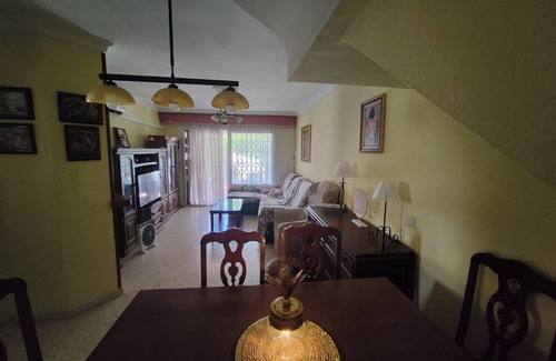 Velez-Malaga Ski Chalet | Chalet en 1ª Línea de Playa,en la Costa del Sol.ideal Familas,mascotas Aceptadas