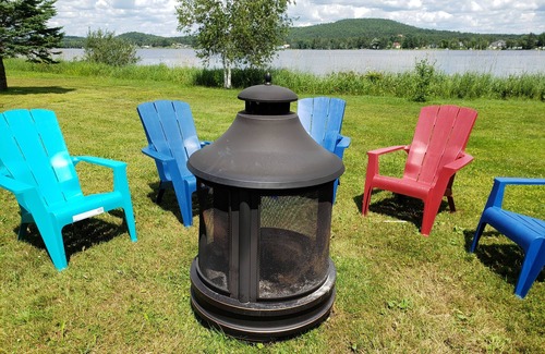 Disraeli Cabin | Chalet en bois rond au bord du Lac Aylmer