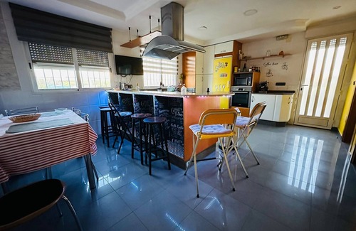 El Palmar Ski Chalet | Chalet en la Huerta a 4 km de Murcia. Spa Caliente y Piscina de Verano
