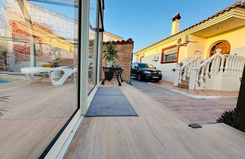 El Palmar Ski Chalet | Chalet en la Huerta a 4 km de Murcia. Spa Caliente y Piscina de Verano