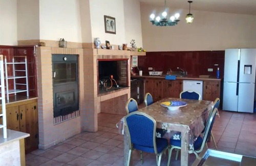 Elche Ski Chalet | CHALET ELCHE, WIFI, FENCED SWIMMING POOL AND BARBEQUE