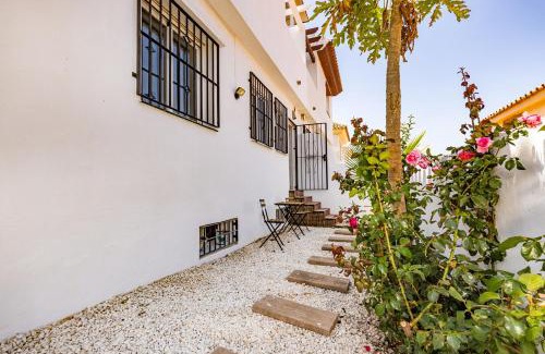 Alcorrin House | Chalet familiar con hermosas vistas al mar en Manilva