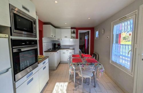 Ban-sur-Meurthe-Clefcy House | Chalet familial avec grand jardin et équipements pour enfants, à 500m du centre de Ban-sur-Meurthe - FR-1-589-33