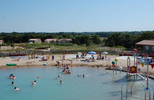 La Chapelle-Hermier Ski Chalet | Chalet familial au calme avec piscine près du lac du Jaunay, proche plages et activités. - FR-1-783-21