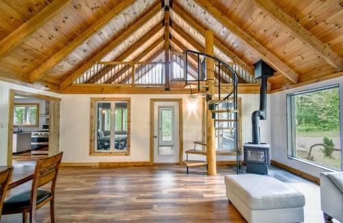 Saint-Ubalde Ski Chalet | Chalet Familial Lumineux, Spacieux et Intime - Lac Émeraude