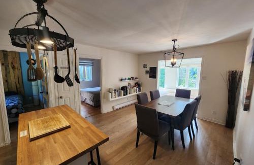 Saint-Calixte Ski Chalet | Chalet familial, vue sur le lac