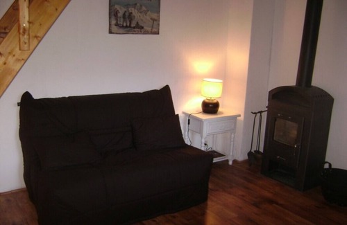 Gilly-sur-Isere Ski Chalet | Chalet Fleur de Neige, at the foot of the Bauges massif, 5 minutes from Albertville!