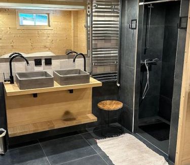 Entremont Ski Chalet | Chalet Flobelle