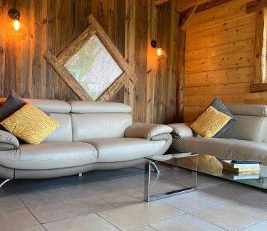 Huez-en-Oisans Ski Chalet | Chalet Fontaines