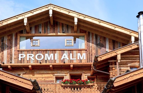 Hundsdorfl Apartment | Chalet for 10-13 people (5 bedrooms, 5 bathrooms) - Almdorf Flachau and Promi Alm