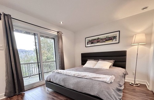 Saint-Hippolyte Ski Chalet | Chalet for Rent