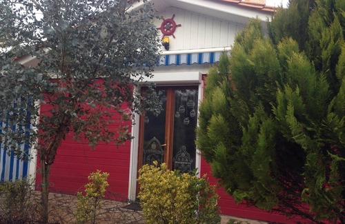Saint-Antoine-de-Breuilh House | Chalet En Bord De Riviere