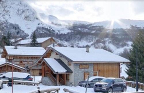 Saint-Martin-de-Belleville Apartment | Chalet confortable 10 pers. au centre de St Martin de Belleville, proche téléski et commodités - FR-1-452-67