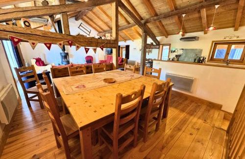 Villarabout Apartment | Chalet Chardons - Chalet Authentique proche des 3 Vallées MAE-3704