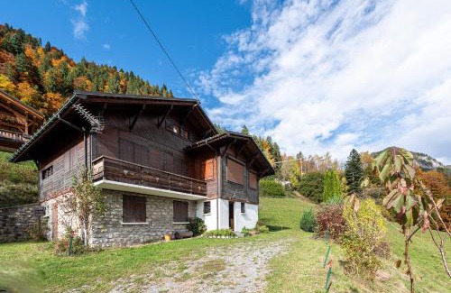 Saint-Nicolas-la-Chapelle Ski Chalet | Chalet L'Abri - Pour 9 avec vue montagne