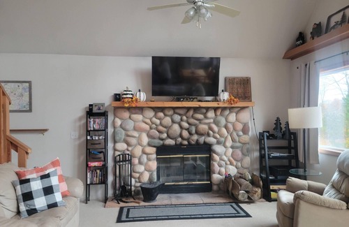 Northeast Michigan Ski Chalet | Chalet Getaway on 20 Acres