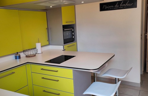 Boutx Cottage | Chalet 'Gite 15 Personnes Boutx' with Private Terrace, Balcony and Wi-Fi