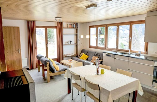 Buerchen Apartment | Chalet Gredetsch 4B by Interhome