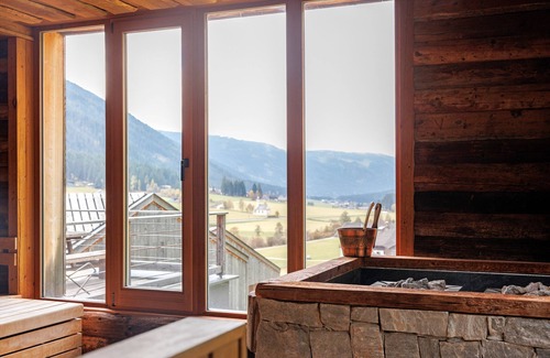 Prateria Apartment | Chalet 'Groudo Michl 5' with Mountain View, Shared Terrace and Wi-Fi