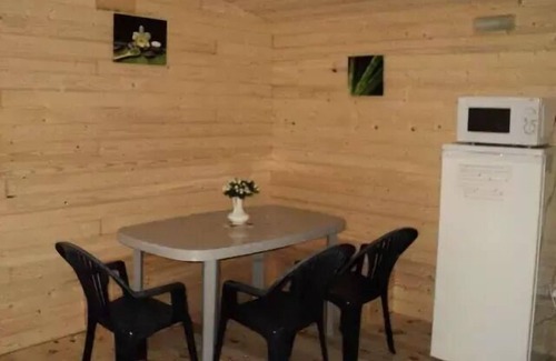 Reilhaguet Ski Chalet | Chalet Holz 31m2 Rocamadour 2 Schlafzimmer 6 pl mit Sanitär (sam am Samstag) 6 Personen