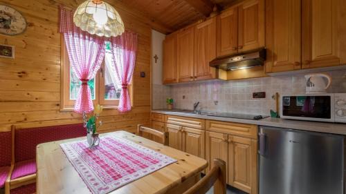 Lokve Ski Chalet | Chalet House Olga