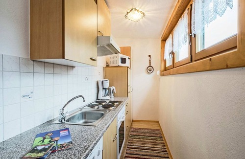 Kapfing Apartment | Chalet in Fügen near Ski Lift Spieljoch