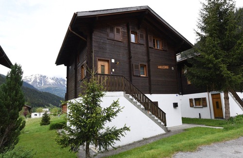 Reckingen Apartment | Chalet in Fieschertal with Stunning Views