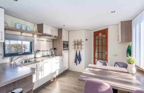 Goedereede House | Chalet in Goedereede near North Sea Beach