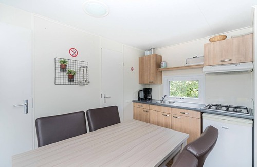Baarle-Nassau Ski Chalet | Chalet in Holiday Park with Private Terrace