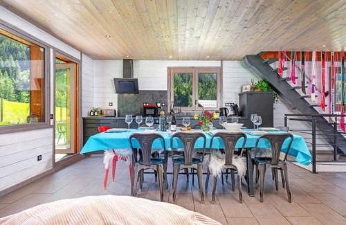 Nancroit Ski Chalet | Chalet in Moulin with Sauna & Stunning Views