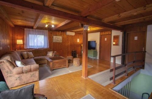 Orahovica House | Chalet in Orahovica near Papuk Nature Park