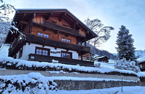 Inneralpbach House | Chalet in panoramic location, 450m to the ski lift