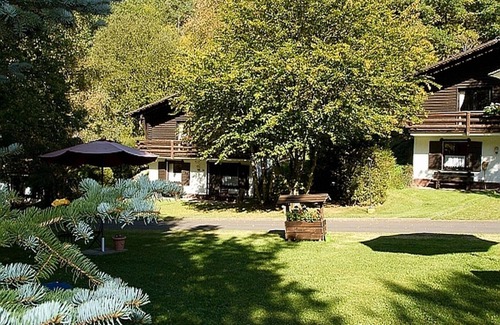 Schoenecken Ski Chalet | Chalet in Reinskopf with Fireplace